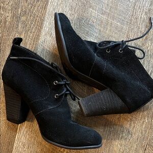 Lucky Brand Black Suede Lace-Up Boots